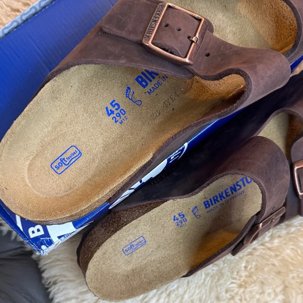 NEW Birkenstock ARIZONA Dk Brown Leather Sandal w/Adjustable Straps Softbed sz12 - Picture 3 of 16